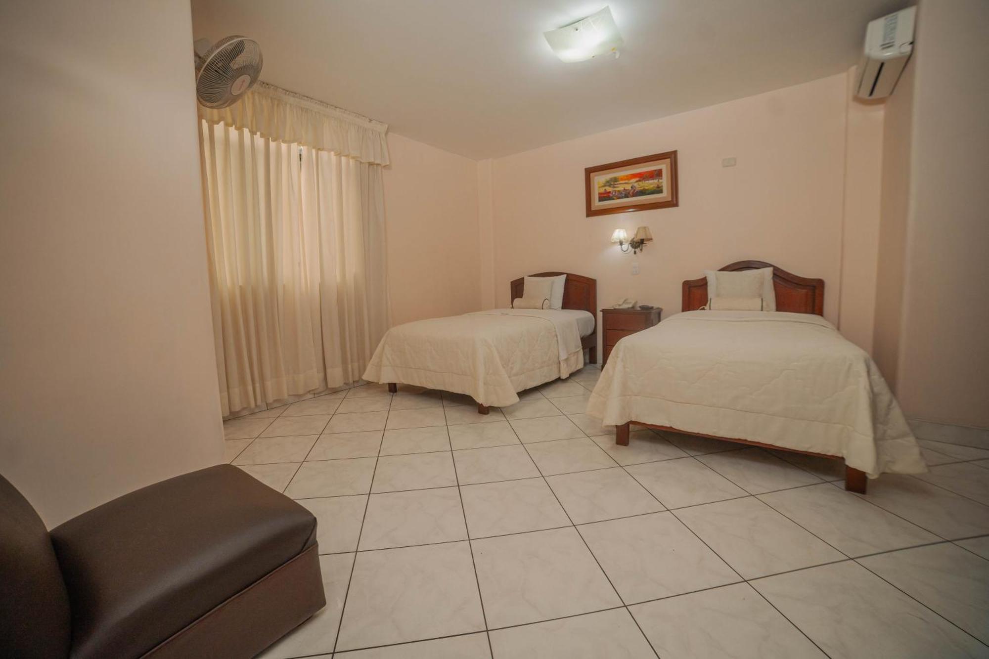 Hotel Torre Norte Τρουχίλο Εξωτερικό φωτογραφία